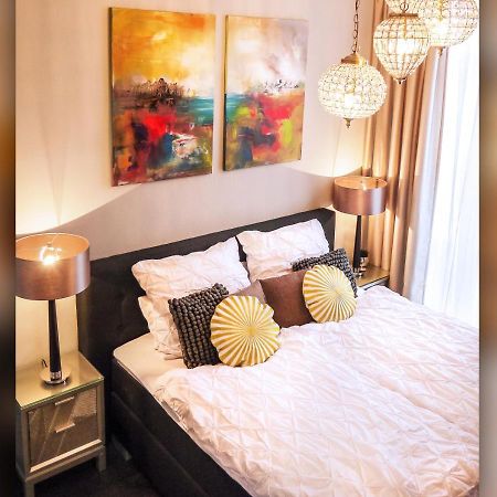 קלן Comfort And Style In City Center With Ensuite Bathroom On Schaafenstrasse מראה חיצוני תמונה